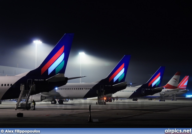 HA-LOM, Boeing 737-800, MALEV Hungarian Airlines