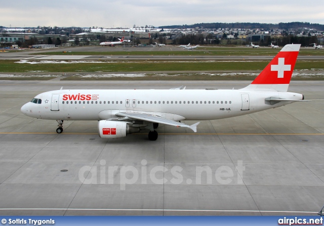 HB-IJL, Airbus A320-200, Swiss International Air Lines