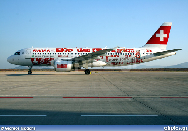 HB-IJM, Airbus A320-200, Swiss International Air Lines