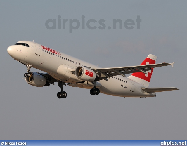 HB-IJM, Airbus A320-200, Swiss International Air Lines