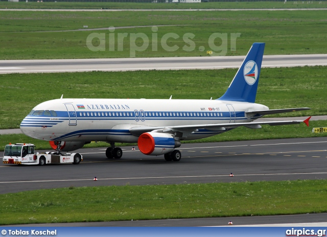 HB-IOT, Airbus A320-200, Azerbaijan Airlines