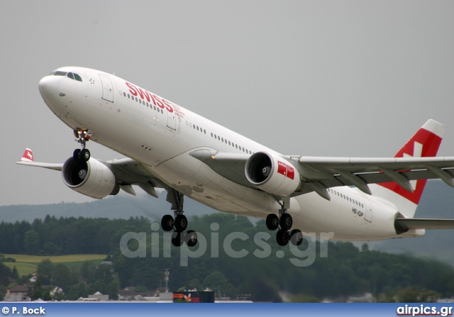 HB-IQP, Airbus A330-200, Swiss International Air Lines