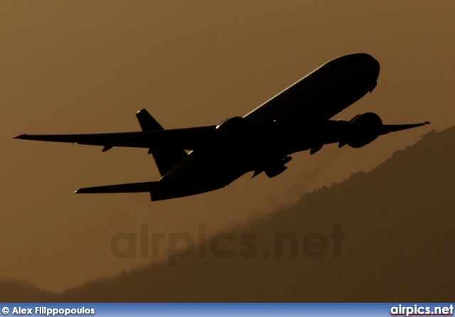 HS-TJS, Boeing 777-200ER, Thai Airways