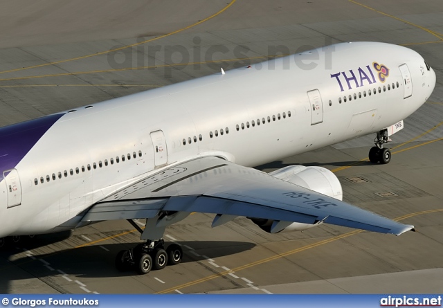 HS-TKE, Boeing 777-300, Thai Airways