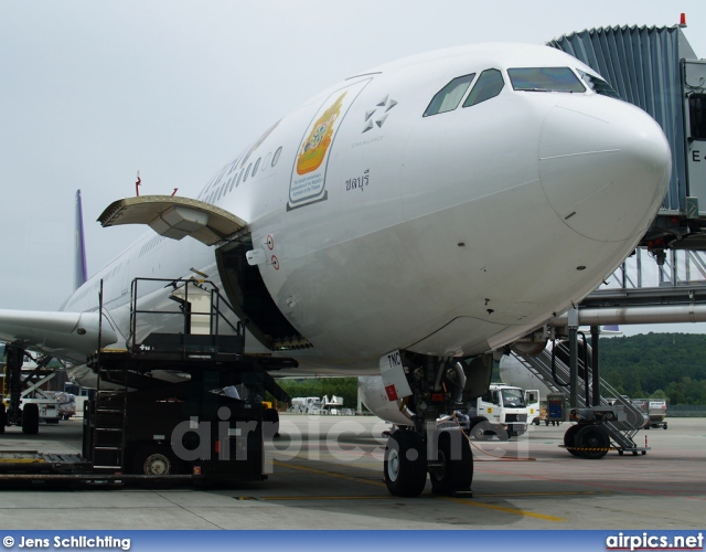 HS-TNC, Airbus A340-600, Thai Airways
