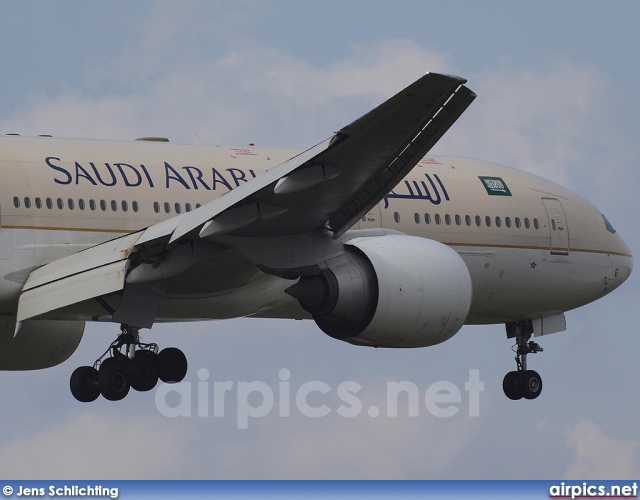HZ-AKG, Boeing 777-200ER, Saudi Arabian Airlines