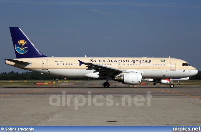 HZ-AS12, Airbus A320-200, Saudi Arabian Airlines