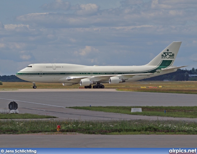 HZ-WBT7, Boeing 747-400, Kingdom Holding