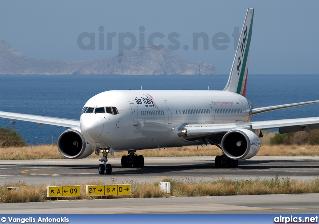 I-AIGG, Boeing 767-300ER, Air Italy