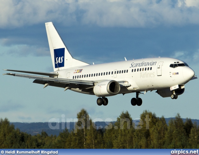 LN-BUD, Boeing 737-500, Scandinavian Airlines System (SAS)