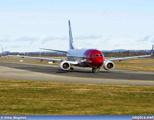LN-DYK, Boeing 737-800, Norwegian Air Shuttle