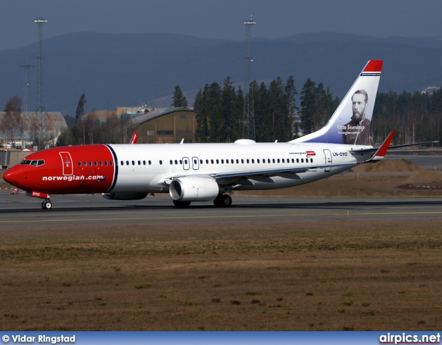 LN-DYO, Boeing 737-800, Norwegian Air Shuttle