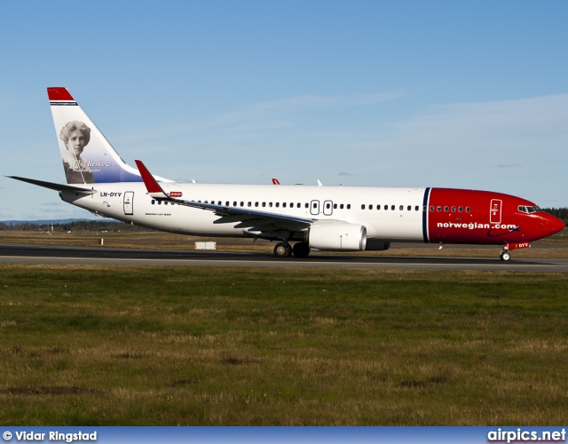 LN-DYV, Boeing 737-800, Norwegian Air Shuttle