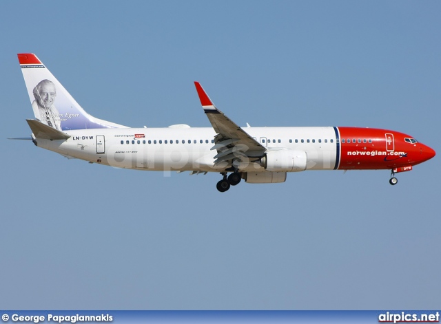 LN-DYW, Boeing 737-800, Norwegian Air Shuttle