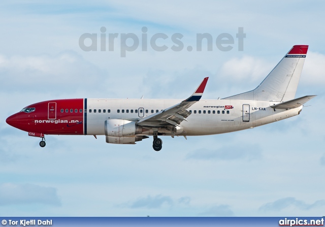 LN-KHA, Boeing 737-300, Norwegian Air Shuttle