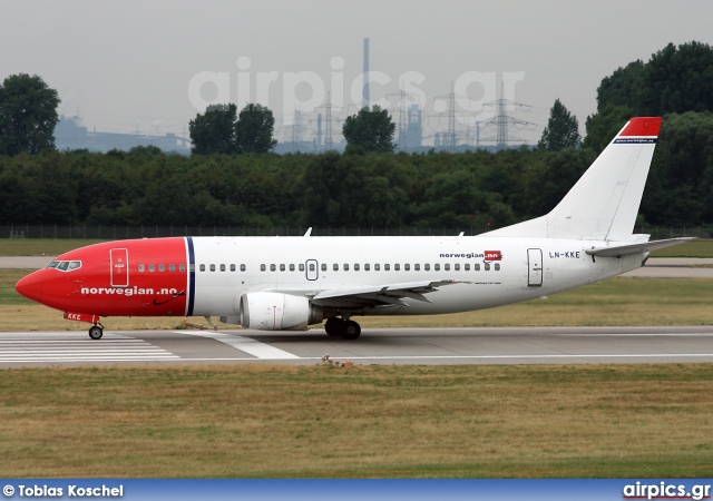 LN-KKE, Boeing 737-300, Norwegian Air Shuttle