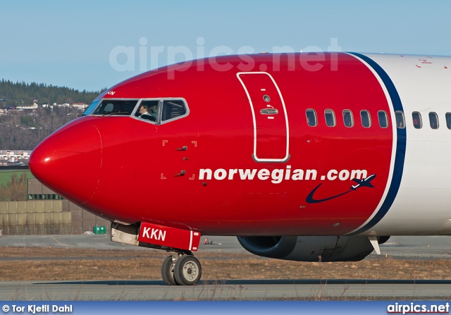 LN-KKN, Boeing 737-300, Norwegian Air Shuttle