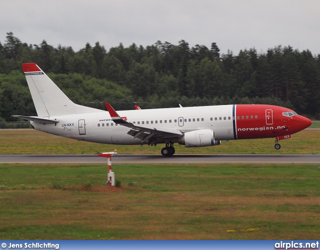 LN-KKX, Boeing 737-300, Norwegian Air Shuttle