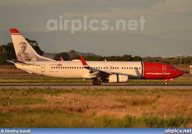 LN-NGB, Boeing 737-800, Norwegian Air Shuttle