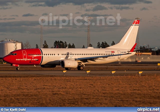 LN-NGR, Boeing 737-800, Norwegian Air Shuttle