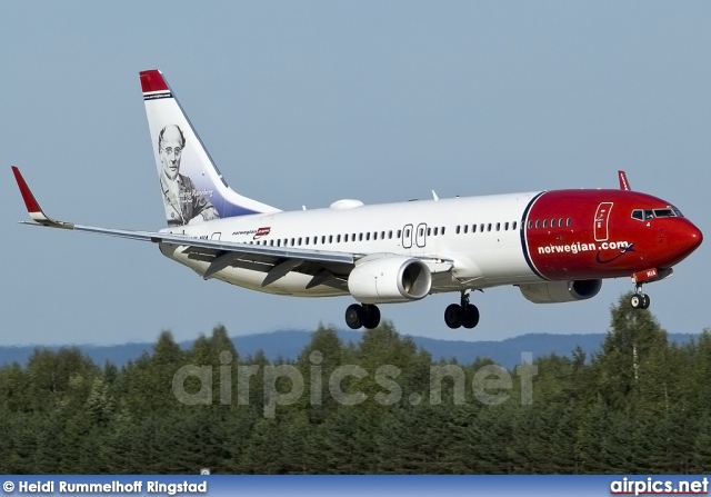 LN-NIA, Boeing 737-800, Norwegian Air Shuttle