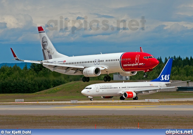 LN-NOC, Boeing 737-800, Norwegian Air Shuttle