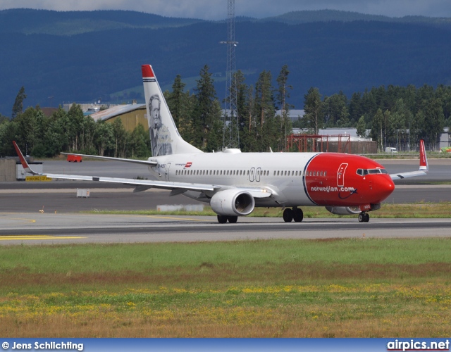 LN-NOG, Boeing 737-800, Norwegian Air Shuttle