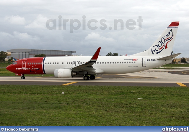 LN-NOL, Boeing 737-800, Norwegian Air Shuttle