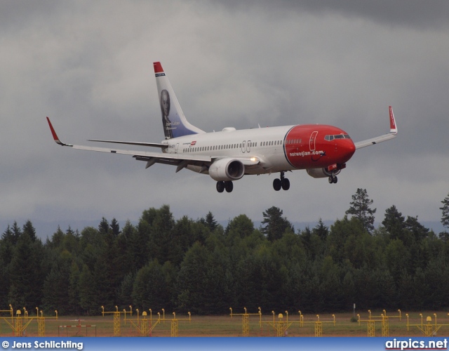 LN-NON, Boeing 737-800, Norwegian Air Shuttle