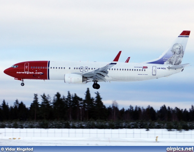 LN-NOU, Boeing 737-800, Norwegian Air Shuttle