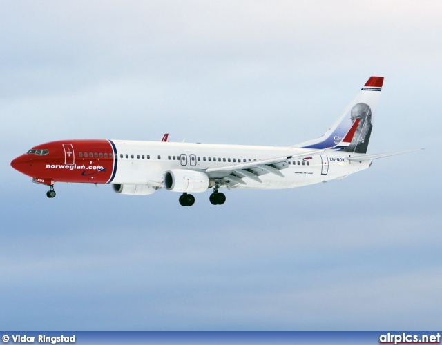LN-NOX, Boeing 737-800, Norwegian Air Shuttle