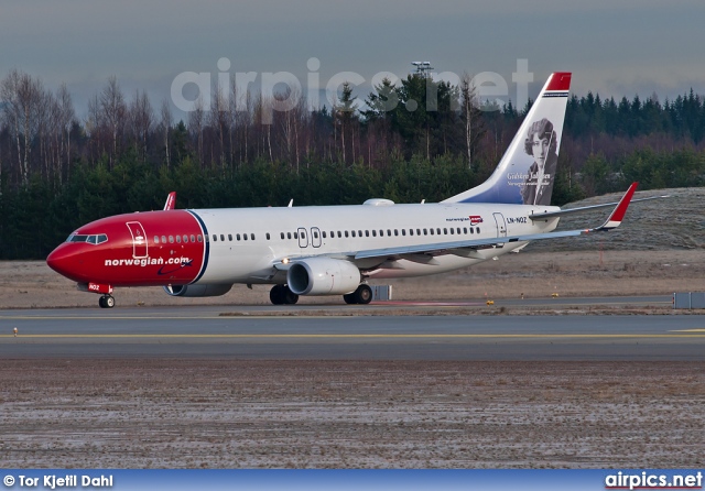 LN-NOZ, Boeing 737-800, Norwegian Air Shuttle