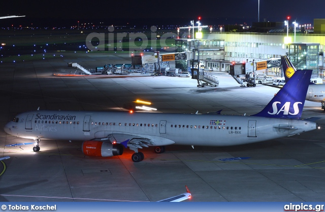 LN-RKK, Airbus A321-200, Scandinavian Airlines System (SAS)