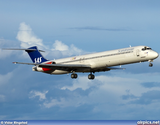 LN-RLELN-RLE, McDonnell Douglas MD-82, Scandinavian Airlines System (SAS)