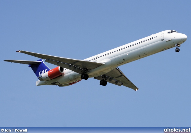 LN-RMD, McDonnell Douglas MD-82, Scandinavian Airlines System (SAS)