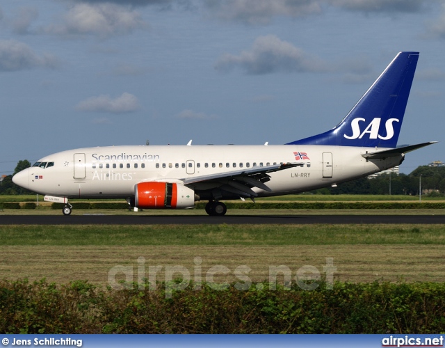 LN-RRY, Boeing 737-600, SAS Norge