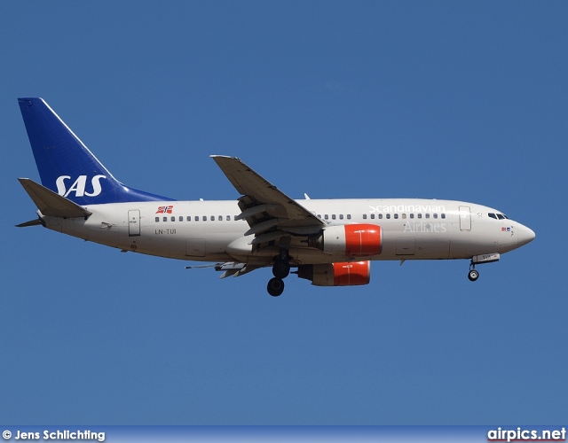 LN-TUI, Boeing 737-700, Scandinavian Airlines System (SAS)