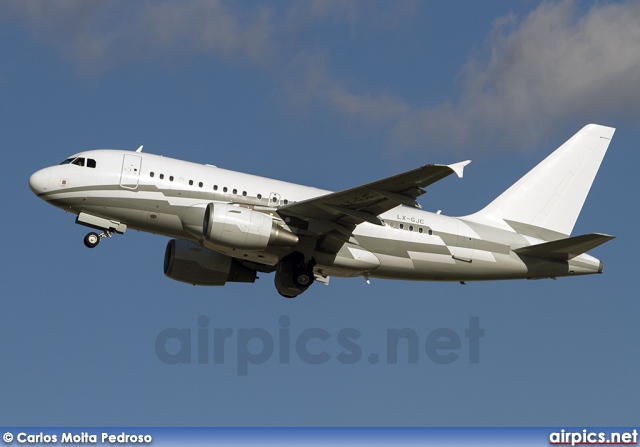 LX-GJC, Airbus A318-100CJ  Elite, Global Jet Luxembourg