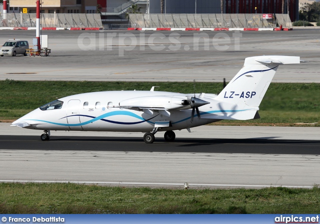 LZ-ASP, Piaggio P180 Avanti, Private