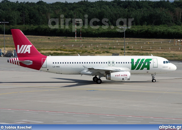 LZ-MDC, Airbus A320-200, Air VIA