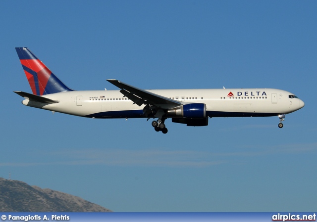 N169DZ, Boeing 767-300ER, Delta Air Lines
