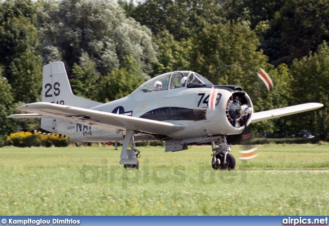 N2800M, North American T-28C Trojan, Private