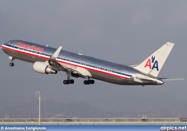 N354AA, Boeing 767-300ER, American Airlines