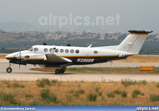 N586BW, Beechcraft 350 Super King Air B300, Private