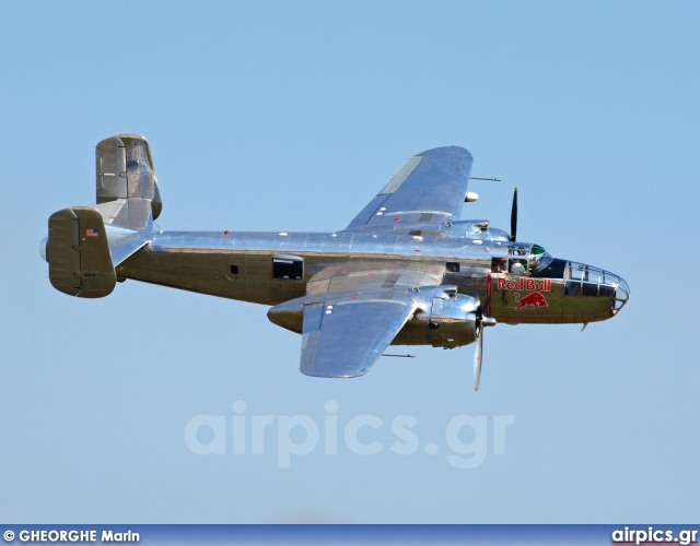 N6123C, North American B-25J Mitchell, Flying Bulls