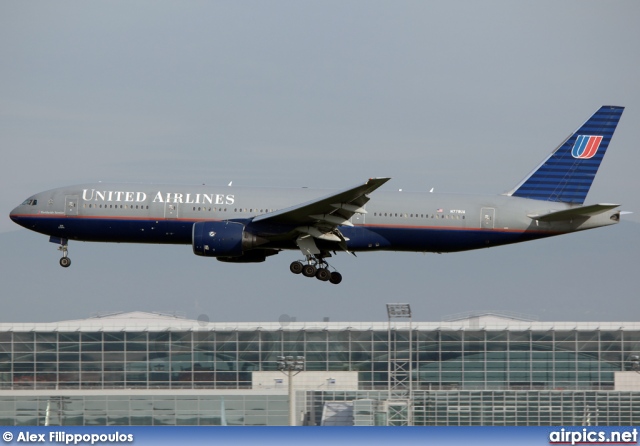 N779UA, Boeing 777-200ER, United Airlines