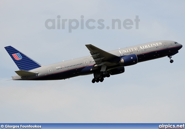 N779UA, Boeing 777-200ER, United Airlines