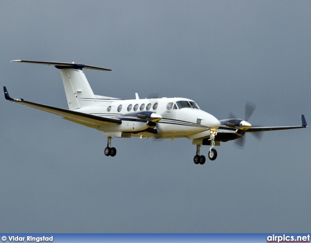 N8134Y, Beechcraft B200GT King Air, Private