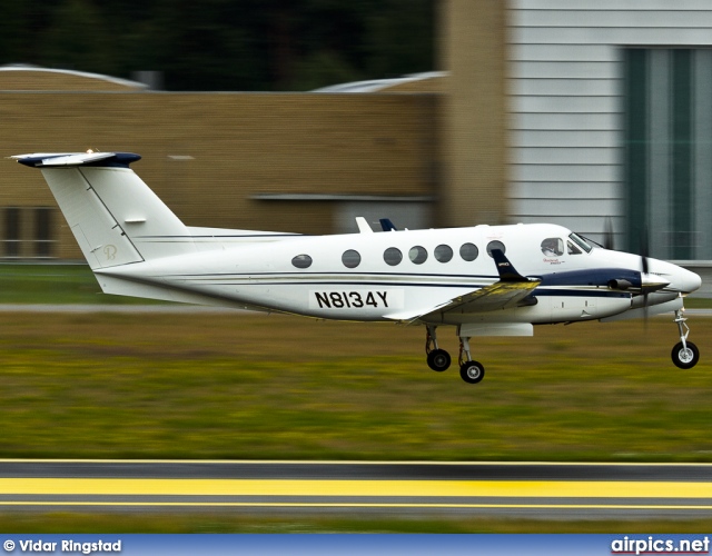 N8134Y, Beechcraft B200GT King Air, Private