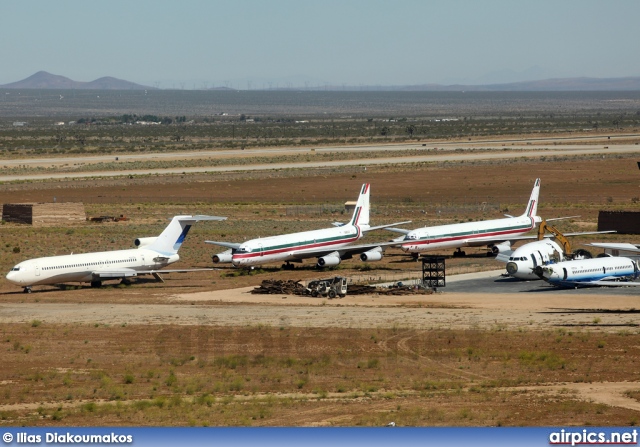 N995CF, Douglas DC-8-62CF, Untitled